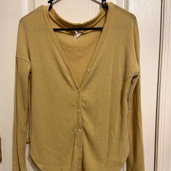 DressUp-Button Down Sweater - Picture 1 of 2
